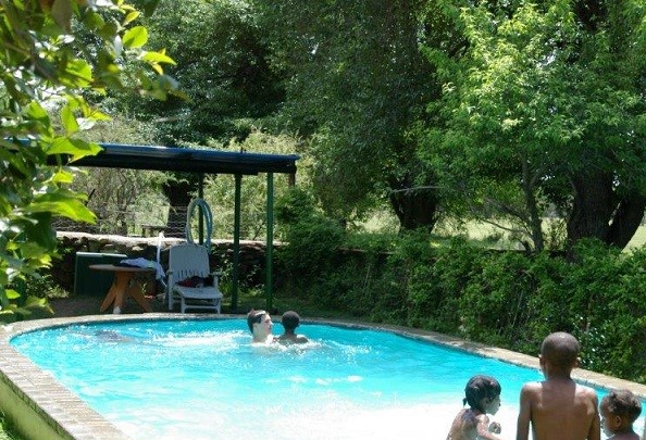 pool_clifton.jpg pool_clifton.jpg